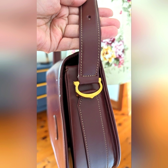 Cartier, Must de Cartier Burgundy Shoulder/ Sling saddle Bag - Picture 6 of 16